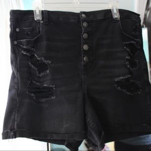 🦅 Plus Size Black High Waisted Shorts 🖤
